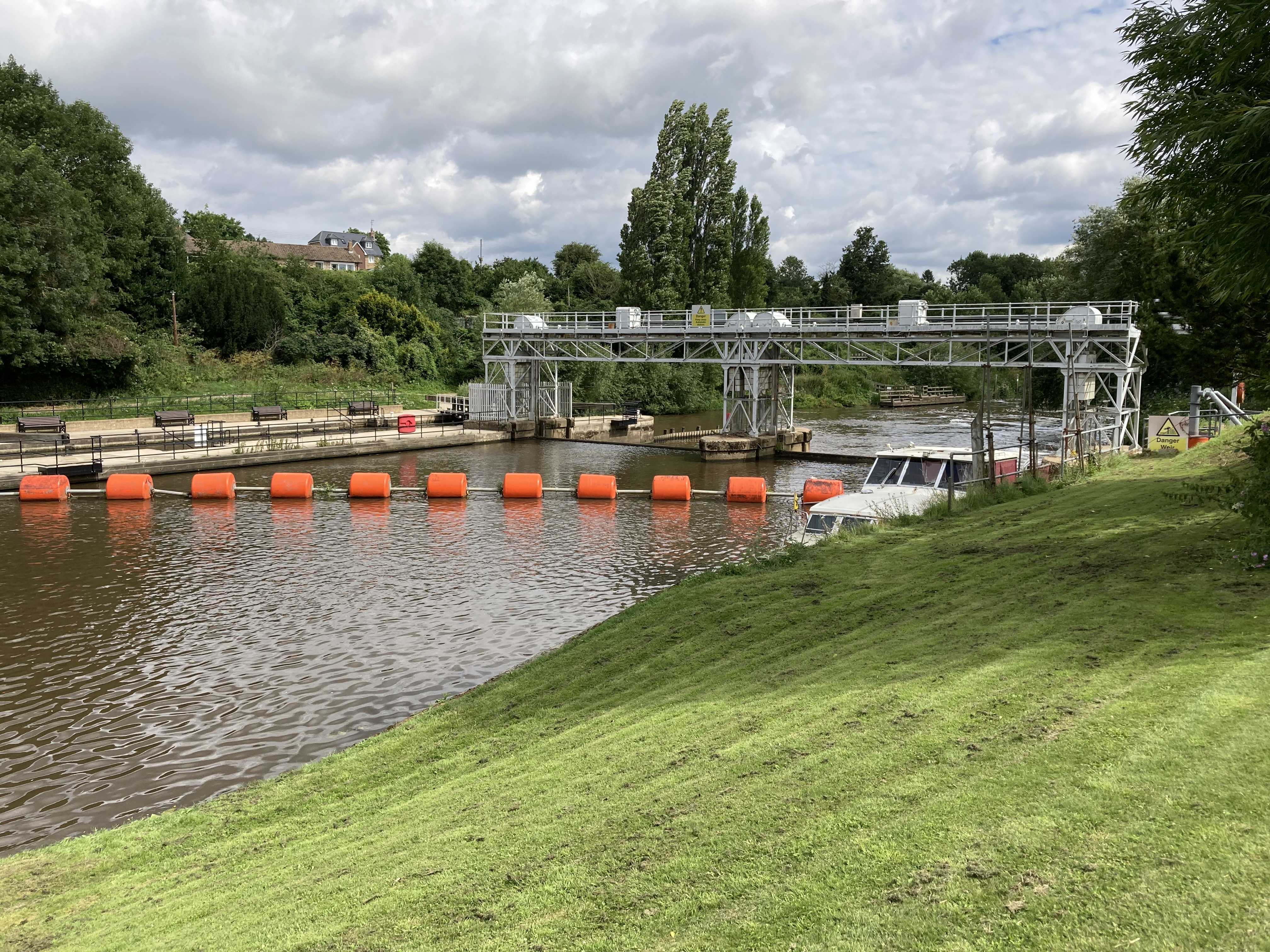 9 of 2022 East Farleigh Lock Short Term Closure Medway Navigation