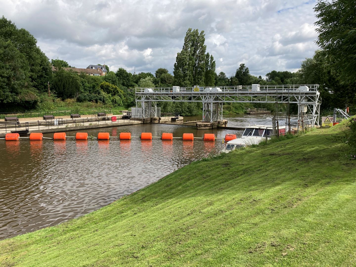 East Farleigh Lock